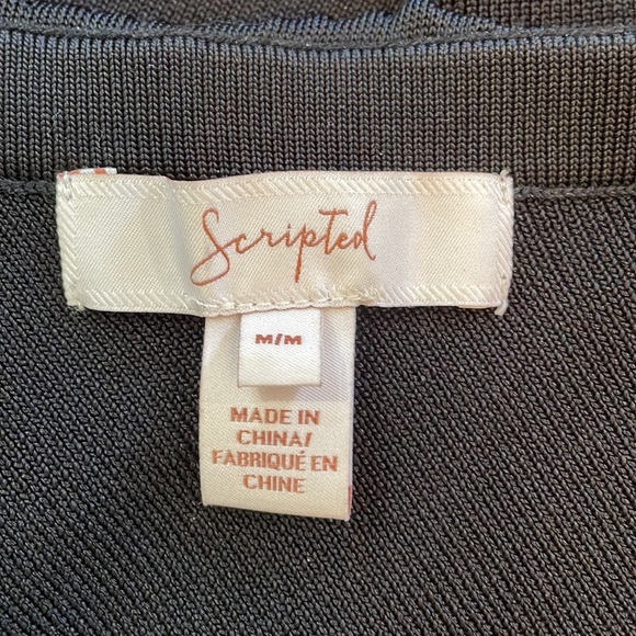 Scripted Sweater - Picture 3 of 4